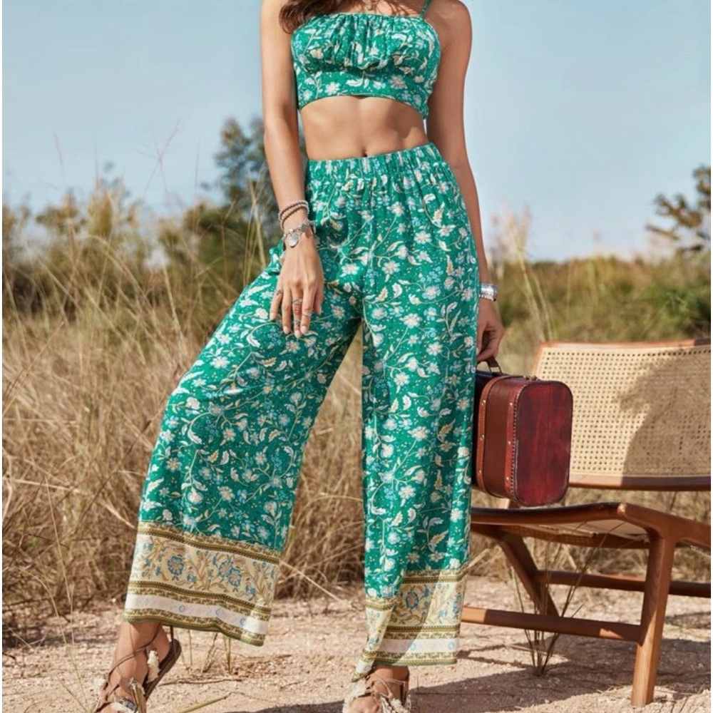 TWO PIECE FLARE LEG OUTFIT